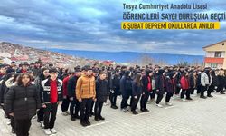 Tosya Cumhuriyet Anadolu Lisesinde Deprem Şehitleri İçin Saygı Duruşu